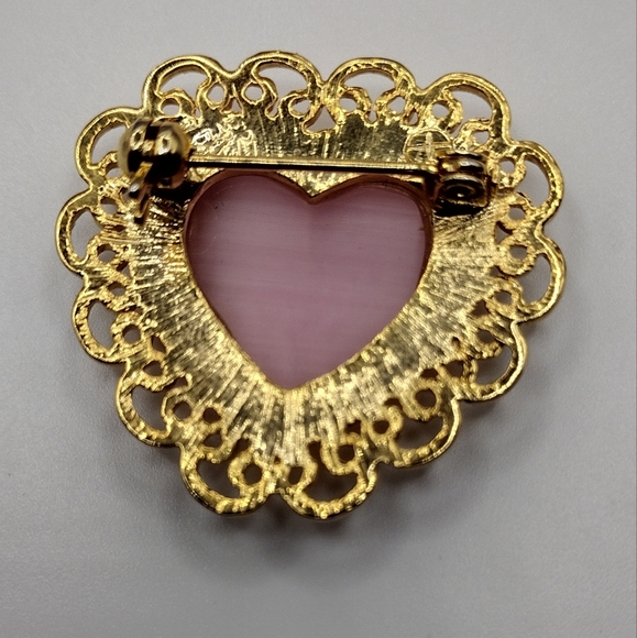 Pink Cats Eye Brooch - Picture 2 of 3